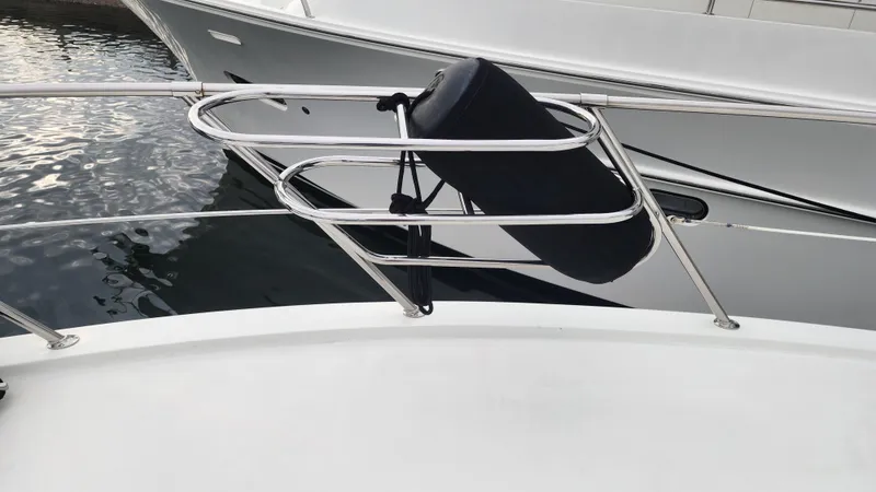 Slide: The Image of Hatteras 52 Cockpit Motor Yacht 1997 - 38