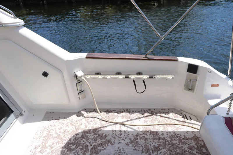 Slide: The Image of Sea Ray 350 Express Bridge 1992 - 30