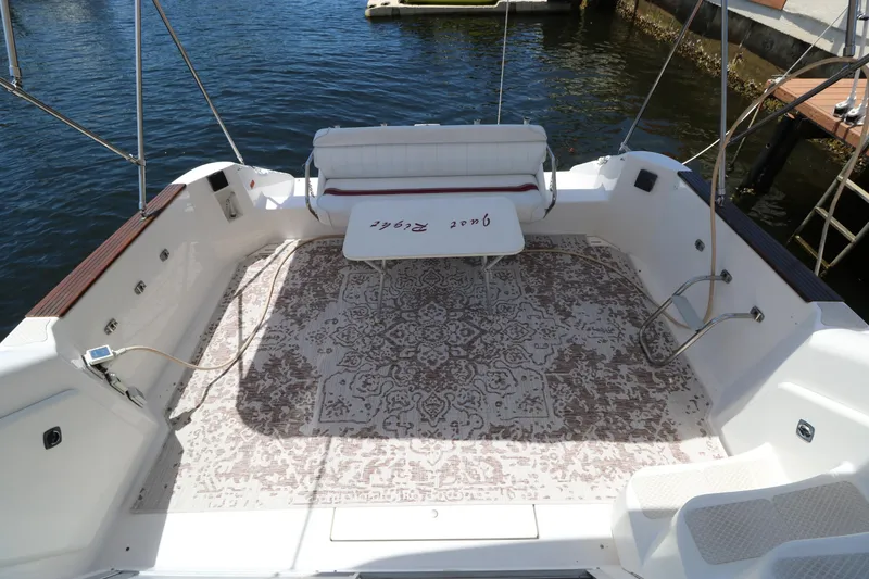 Slide: The Image of Sea Ray 350 Express Bridge 1992 - 8