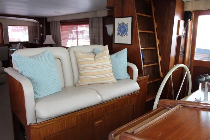 Slide: The Image of Hatteras 58 Motor Yacht 1985 - 12