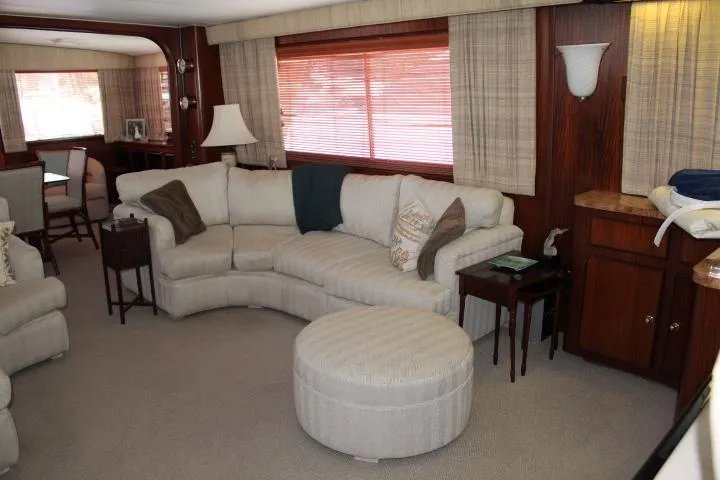 Slide: The Image of Hatteras 58 Motor Yacht 1985 - 13