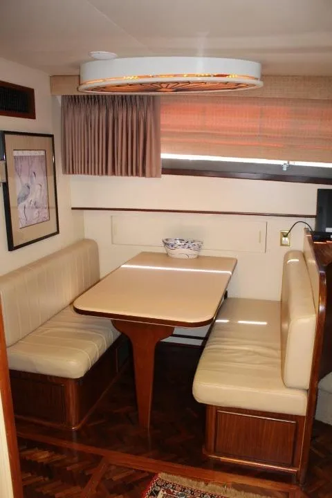 Slide: The Image of Hatteras 58 Motor Yacht 1985 - 30