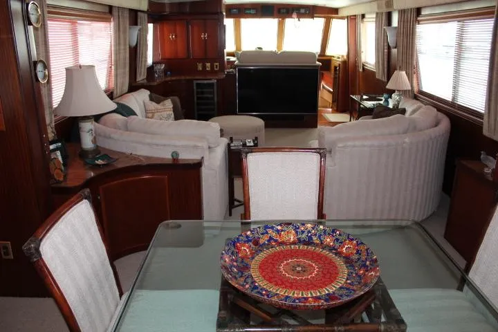 Slide: The Image of Hatteras 58 Motor Yacht 1985 - 5