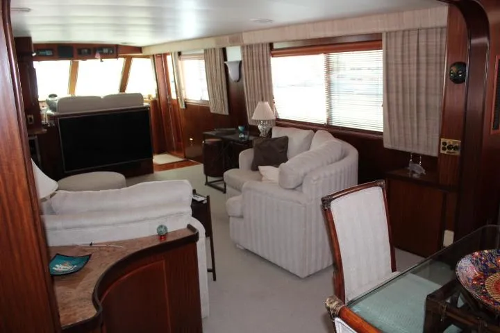 Slide: The Image of Hatteras 58 Motor Yacht 1985 - 6