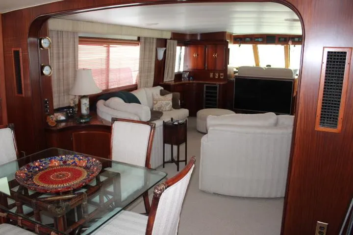 Slide: The Image of Hatteras 58 Motor Yacht 1985 - 7