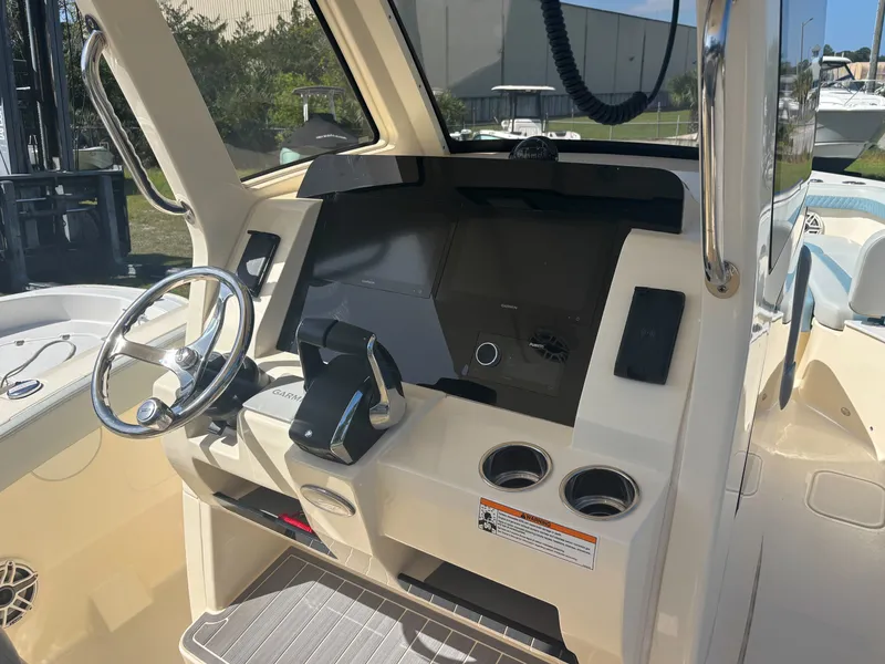 Slide: The Image of Scout 260 LXF 2024 - 26