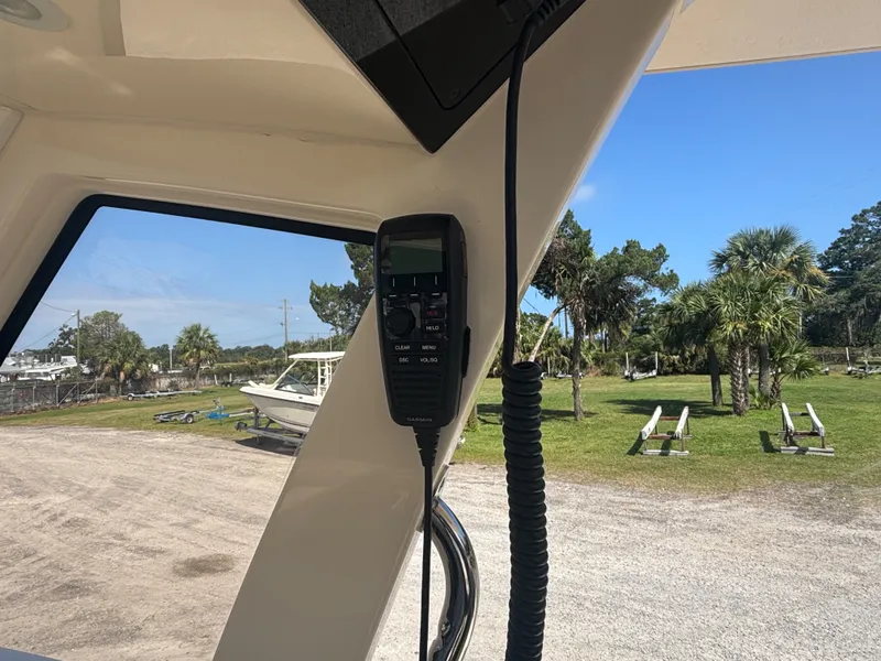 Slide: The Image of Scout 260 LXF 2024 - 33