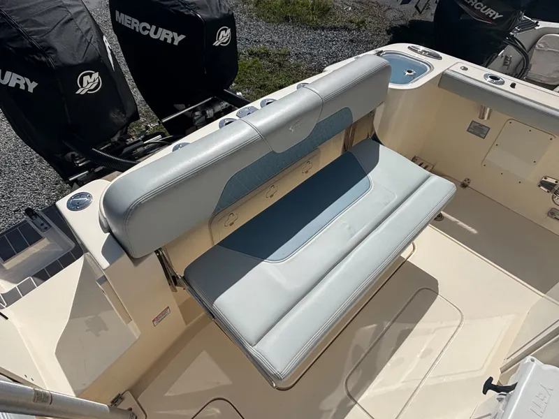 Slide: The Image of Scout 260 LXF 2024 - 35