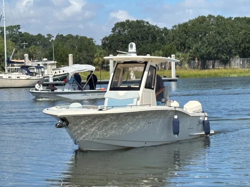 Slide: The Image of Scout 260 LXF 2024 - 4