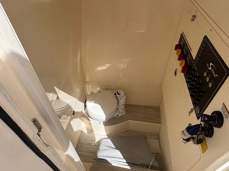 Slide: The Image of Scout 260 LXF 2024 - 43