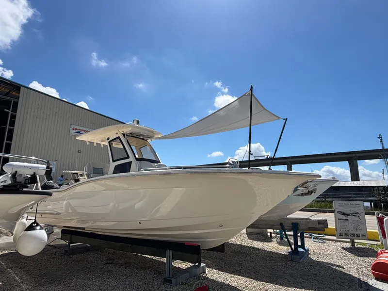 Slide: The Image of Scout 260 LXF 2024 - 6