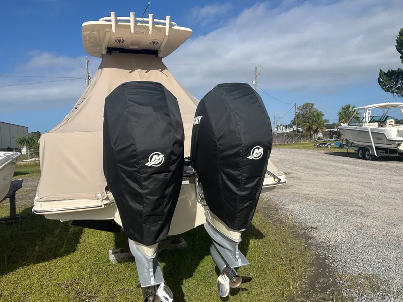 Slide: The Image of Scout 260 LXF 2024 - 8