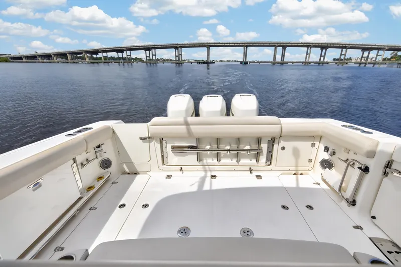 Slide: The Image of Boston Whaler 380 OUTRAGE 2018 - 54