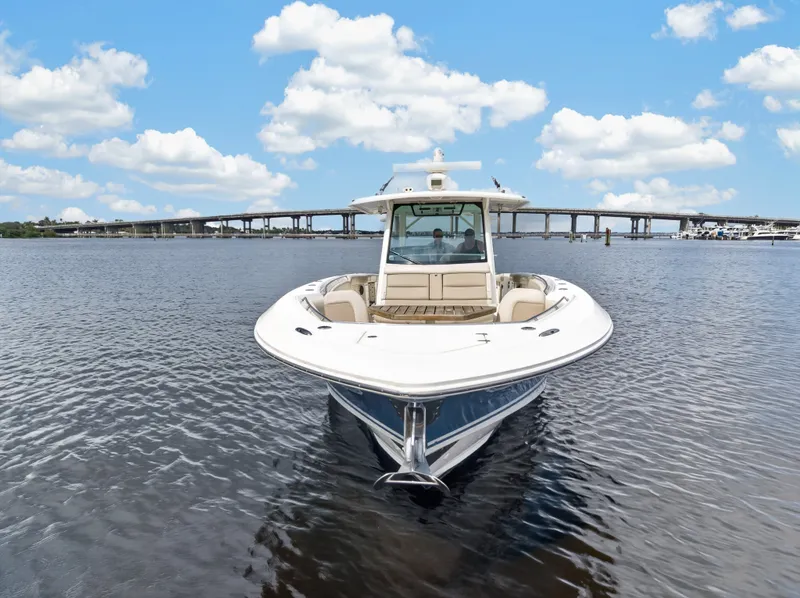 Slide: The Image of Boston Whaler 380 OUTRAGE 2018 - 3