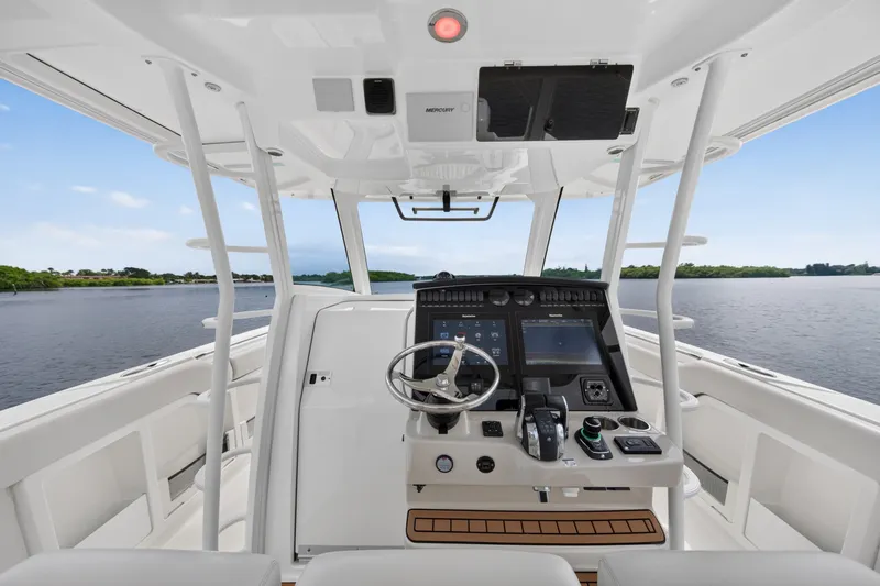Slide: The Image of Boston Whaler 380 OUTRAGE 2018 - 61