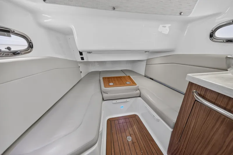 Slide: The Image of Boston Whaler 380 OUTRAGE 2018 - 26