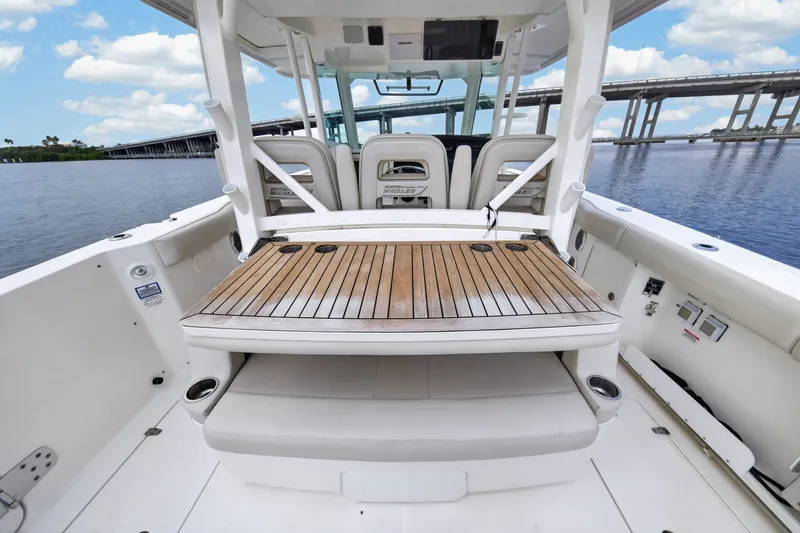 Slide: The Image of Boston Whaler 380 OUTRAGE 2018 - 41