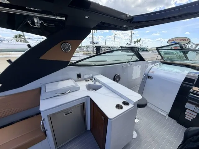 Slide: The Image of Cruisers 38 GLS OB 2024 - 4