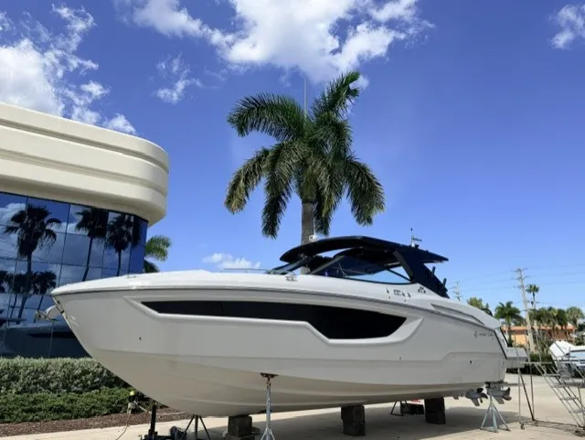 Slide: The Image of Cruisers 38 GLS OB 2024 - 0