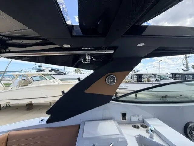 Slide: The Image of Cruisers 38 GLS OB 2024 - 5