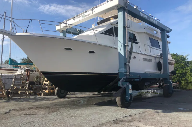 Slide: The Image of Viking Extended Aft Deck Motor Yacht 1990 - 32