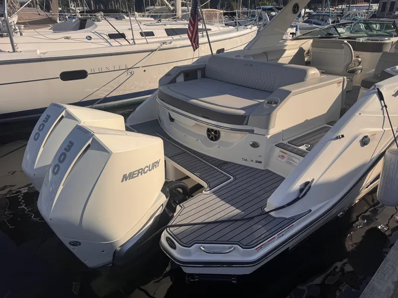 Slide: The Image of Sea Ray 310 SLX OB 2020 - 6