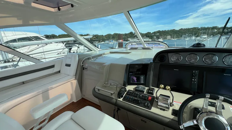 Slide: The Image of Sea Ray 48 Sundancer 2006 - 37