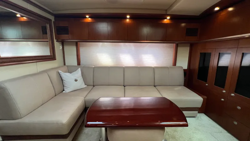 Slide: The Image of Sea Ray 48 Sundancer 2006 - 49