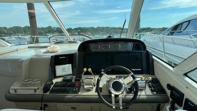 Slide: The Image of Sea Ray 48 Sundancer 2006 - 24