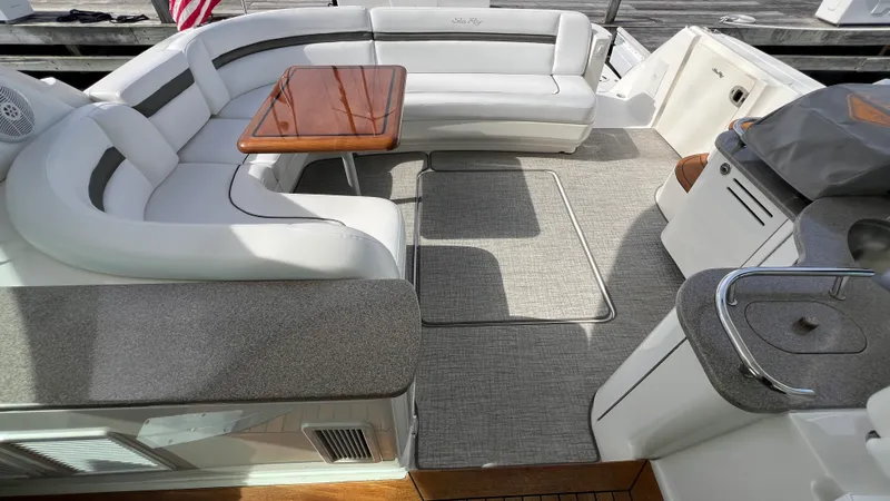 Slide: The Image of Sea Ray 48 Sundancer 2006 - 26