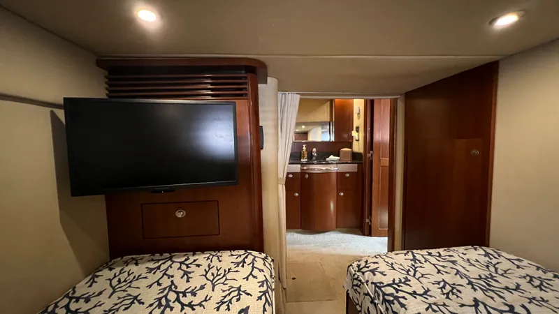 Slide: The Image of Sea Ray 48 Sundancer 2006 - 73