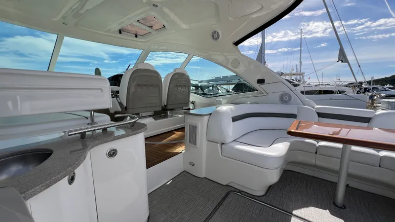 Slide: The Image of Sea Ray 48 Sundancer 2006 - 23