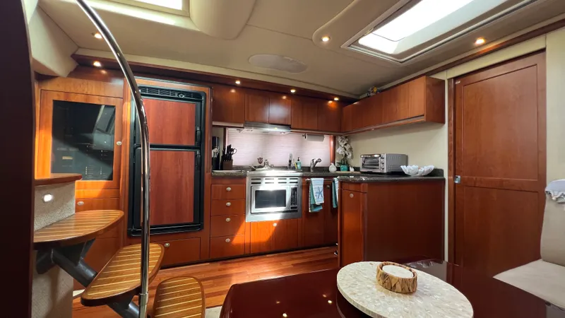 Slide: The Image of Sea Ray 48 Sundancer 2006 - 43