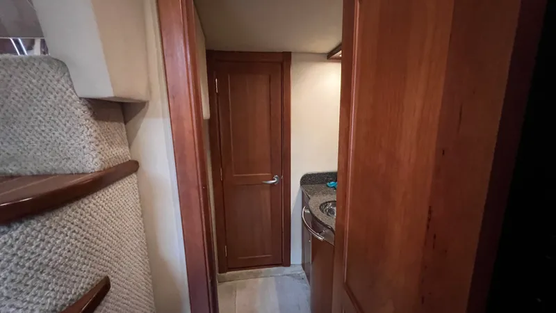 Slide: The Image of Sea Ray 48 Sundancer 2006 - 69
