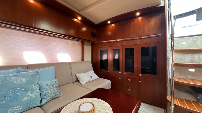 Slide: The Image of Sea Ray 48 Sundancer 2006 - 36
