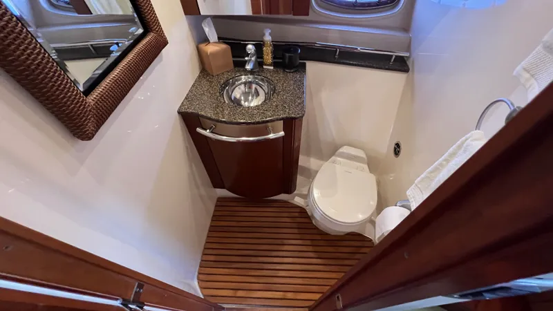 Slide: The Image of Sea Ray 48 Sundancer 2006 - 65