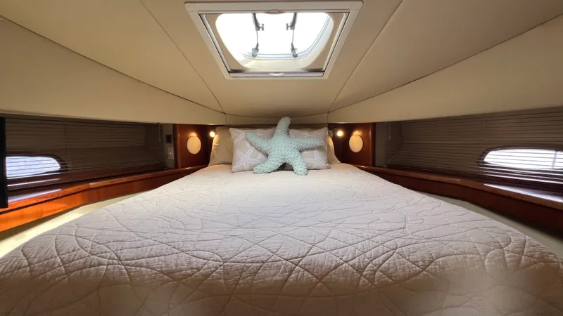 Slide: The Image of Sea Ray 48 Sundancer 2006 - 60