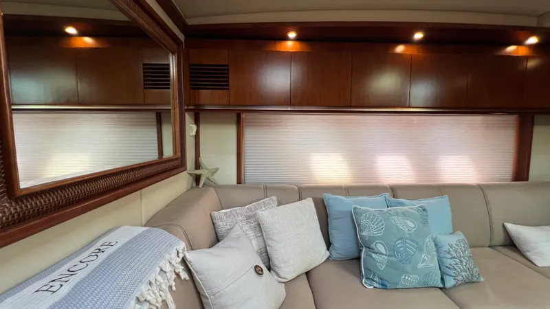 Slide: The Image of Sea Ray 48 Sundancer 2006 - 32