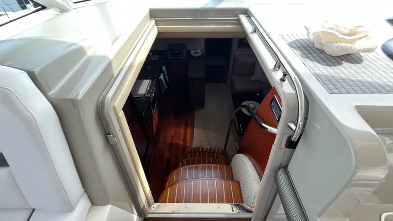 Slide: The Image of Sea Ray 48 Sundancer 2006 - 29