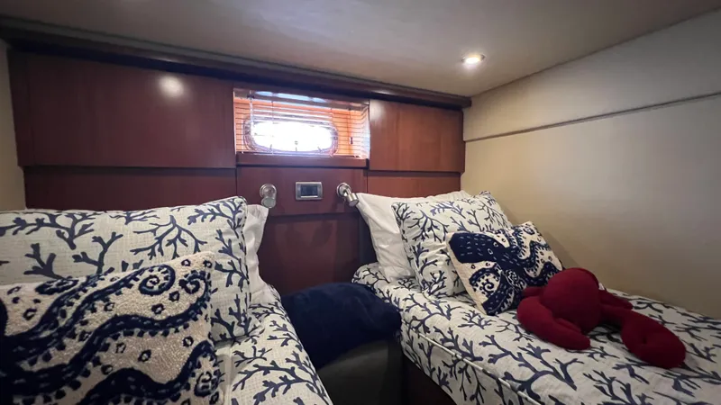 Slide: The Image of Sea Ray 48 Sundancer 2006 - 74
