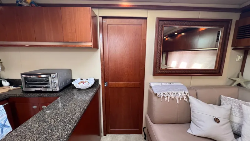 Slide: The Image of Sea Ray 48 Sundancer 2006 - 46