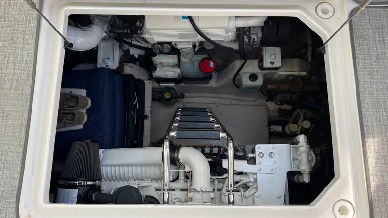 Slide: The Image of Sea Ray 48 Sundancer 2006 - 87