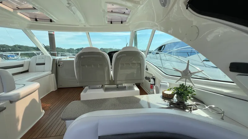 Slide: The Image of Sea Ray 48 Sundancer 2006 - 21