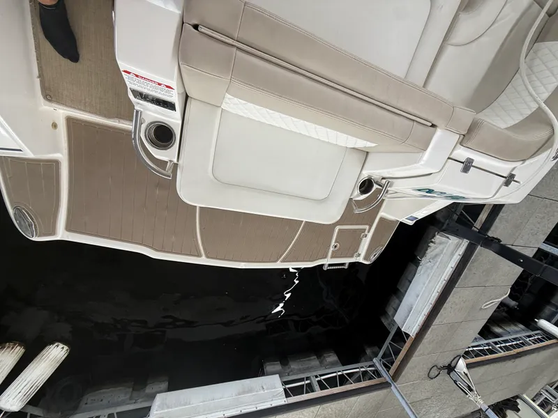 Slide: The Image of Chaparral 330 SIGNATURE 2015 - 21