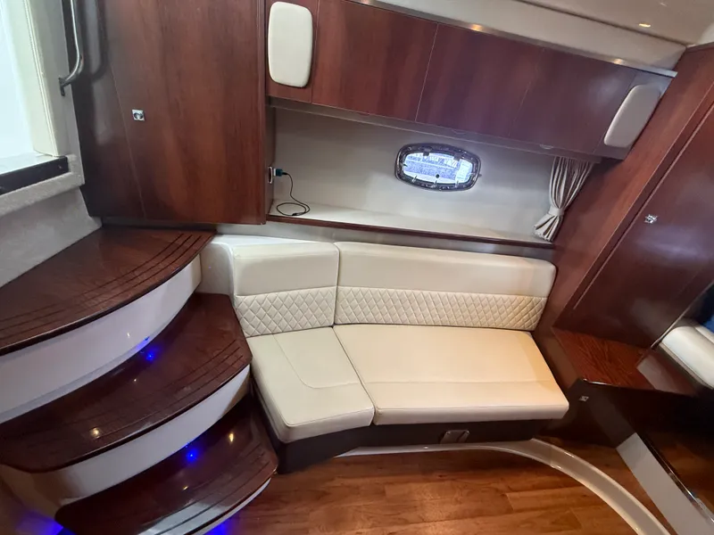 Slide: The Image of Chaparral 330 SIGNATURE 2015 - 30