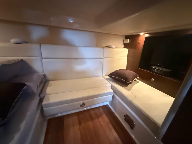 Slide: The Image of Chaparral 330 SIGNATURE 2015 - 28