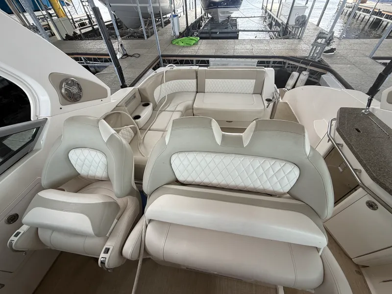 Slide: The Image of Chaparral 330 SIGNATURE 2015 - 17