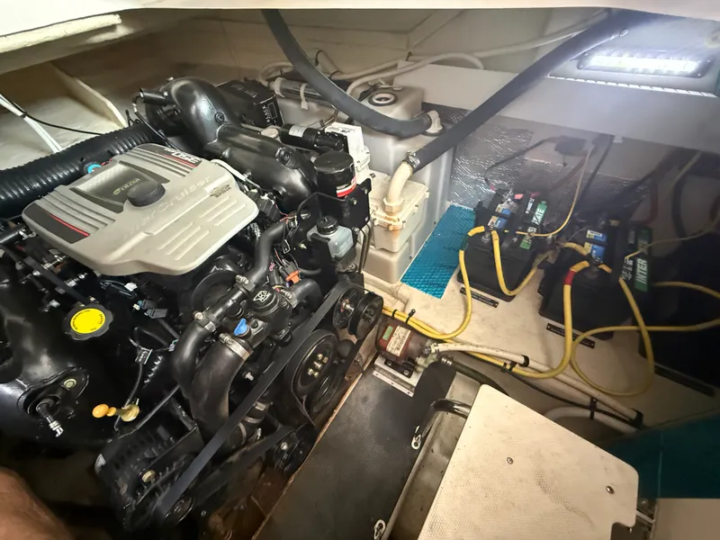 Slide: The Image of Chaparral 330 SIGNATURE 2015 - 34