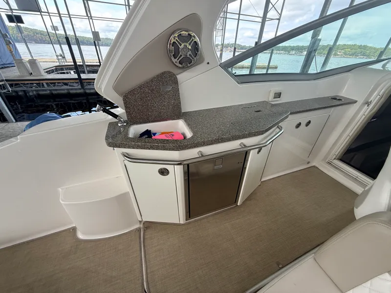 Slide: The Image of Chaparral 330 SIGNATURE 2015 - 15