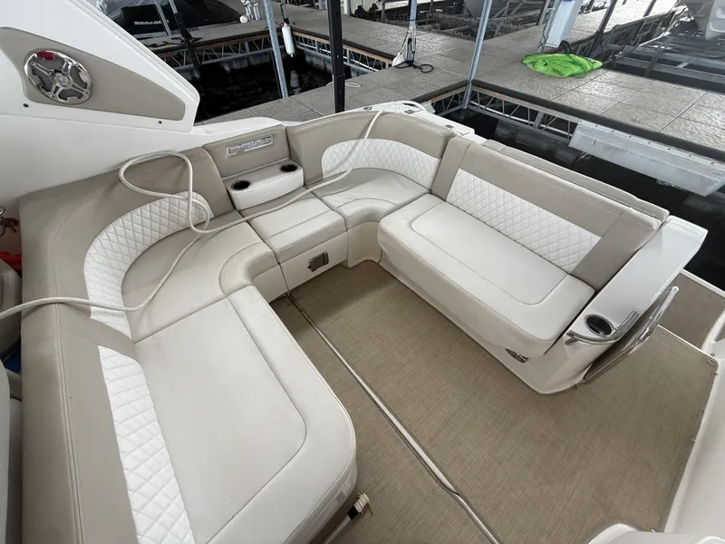 Slide: The Image of Chaparral 330 SIGNATURE 2015 - 19